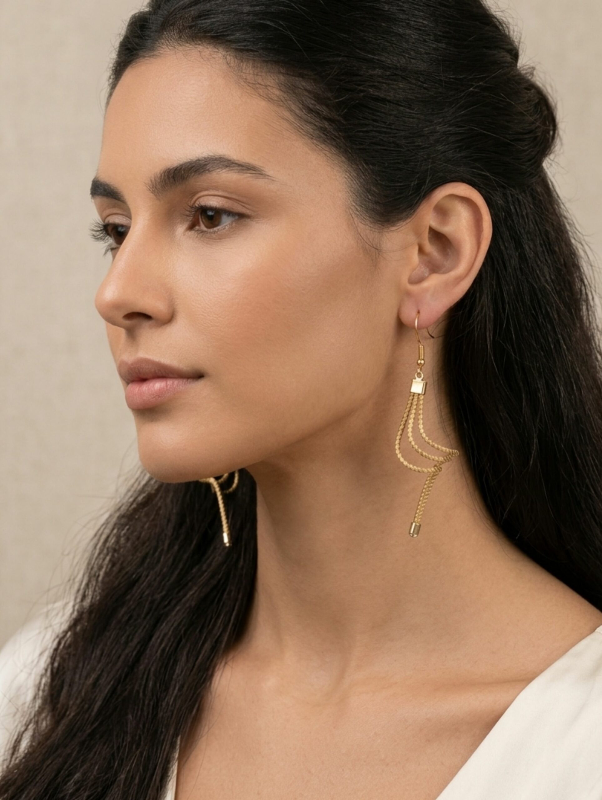 Pendientes de oro vegetal – NAZARÉ – Biojoya Capim dourado – Joya sostenible natural hecha a mano – Ganchos – 7cmx2,5cm – SLOWECO