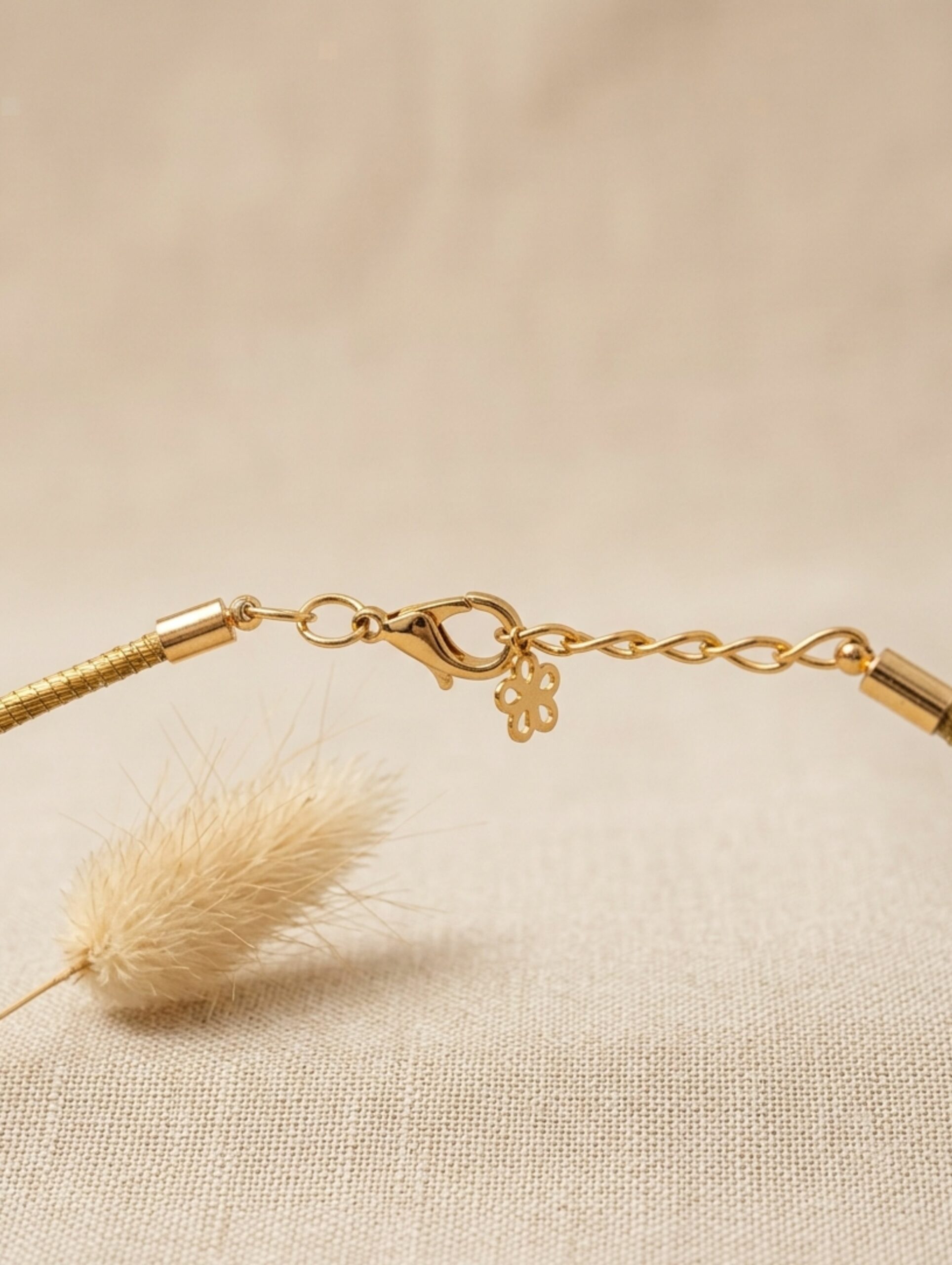 joyas artesanales y sostenibles - PULSERA Oro vegetal capim dourado