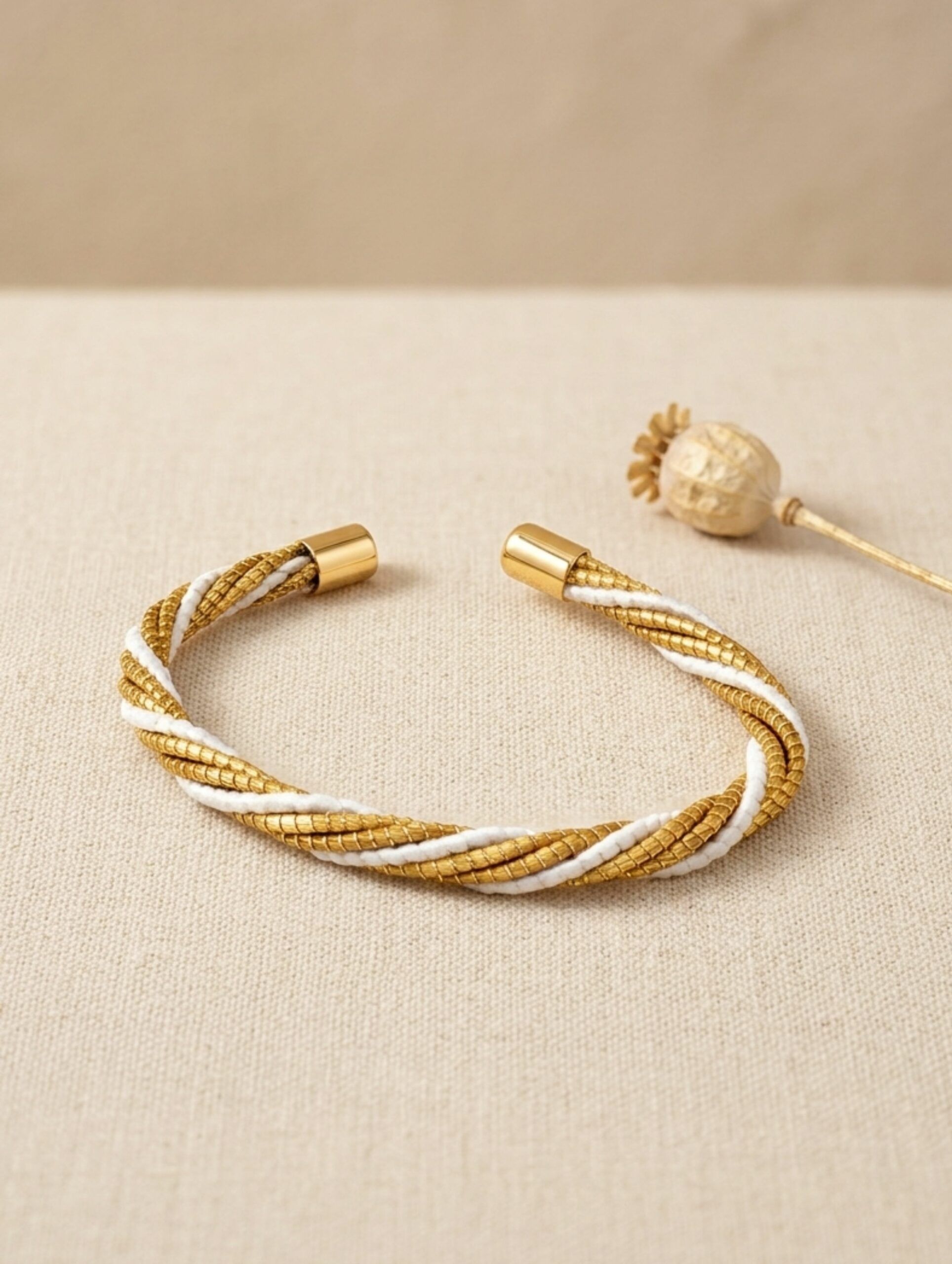 joyas artesanales y sostenibles - PULSERA Oro vegetal capim dourado