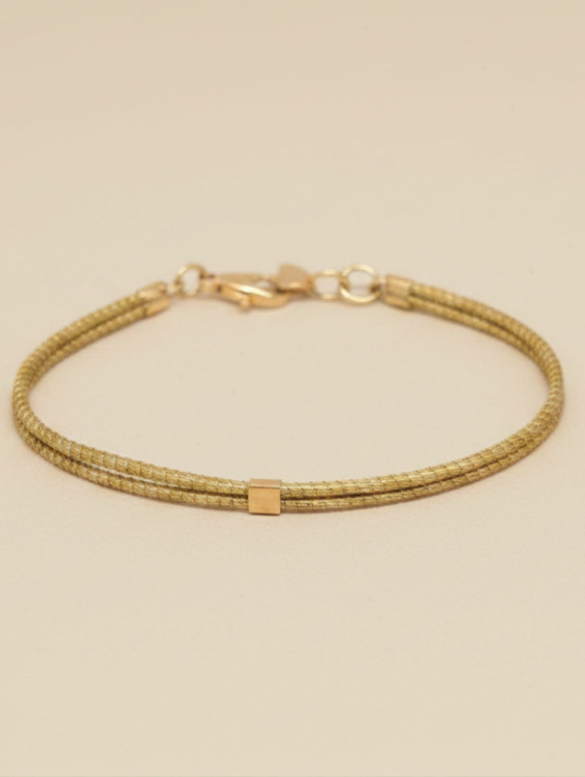 joyas artesanales y sostenibles - PULSERA Oro vegetal capim dourado