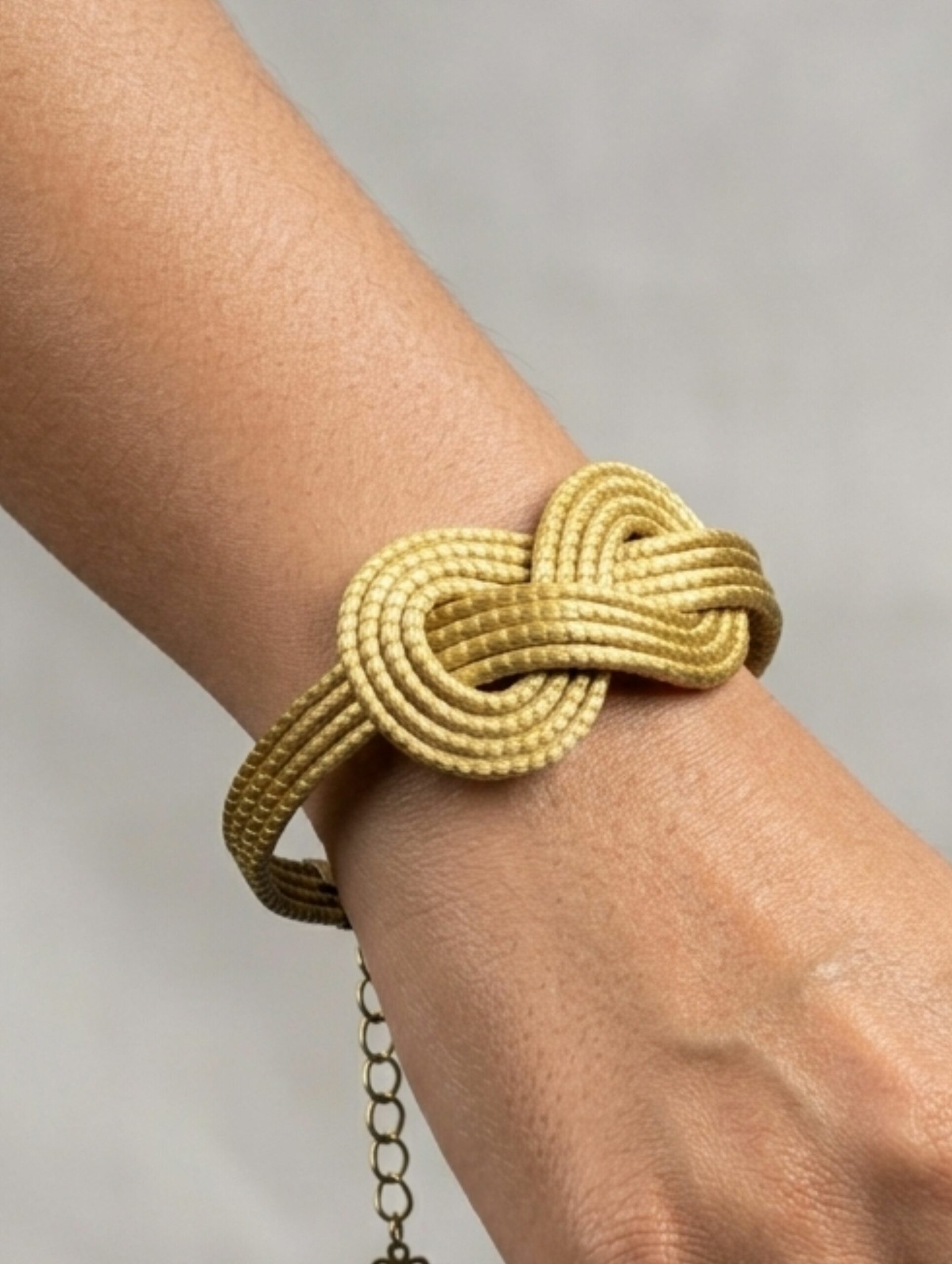 joyas artesanales y sostenibles - PULSERA Oro vegetal capim dourado