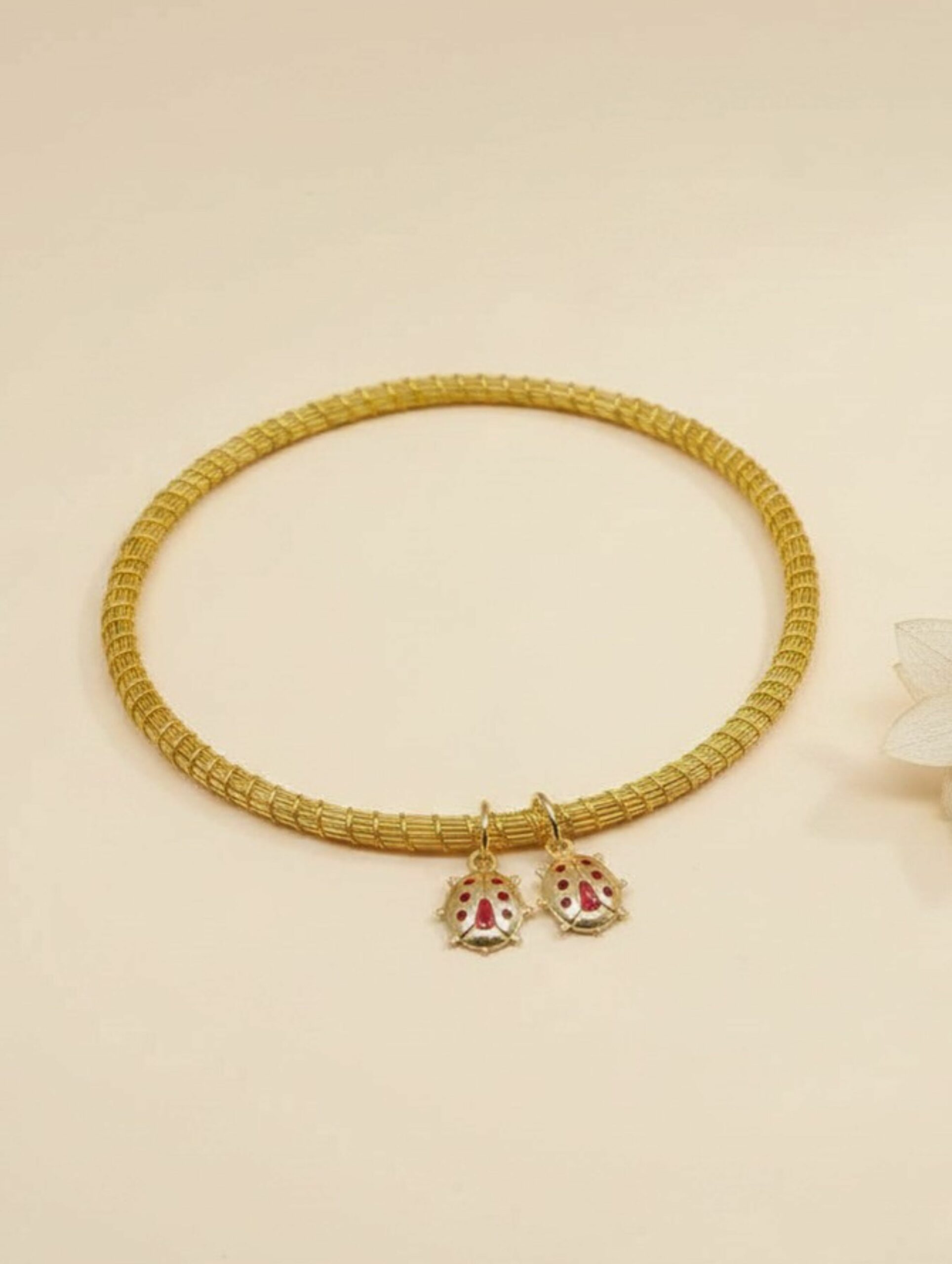 joyas artesanales y sostenibles - PULSERA Oro vegetal capim dourado