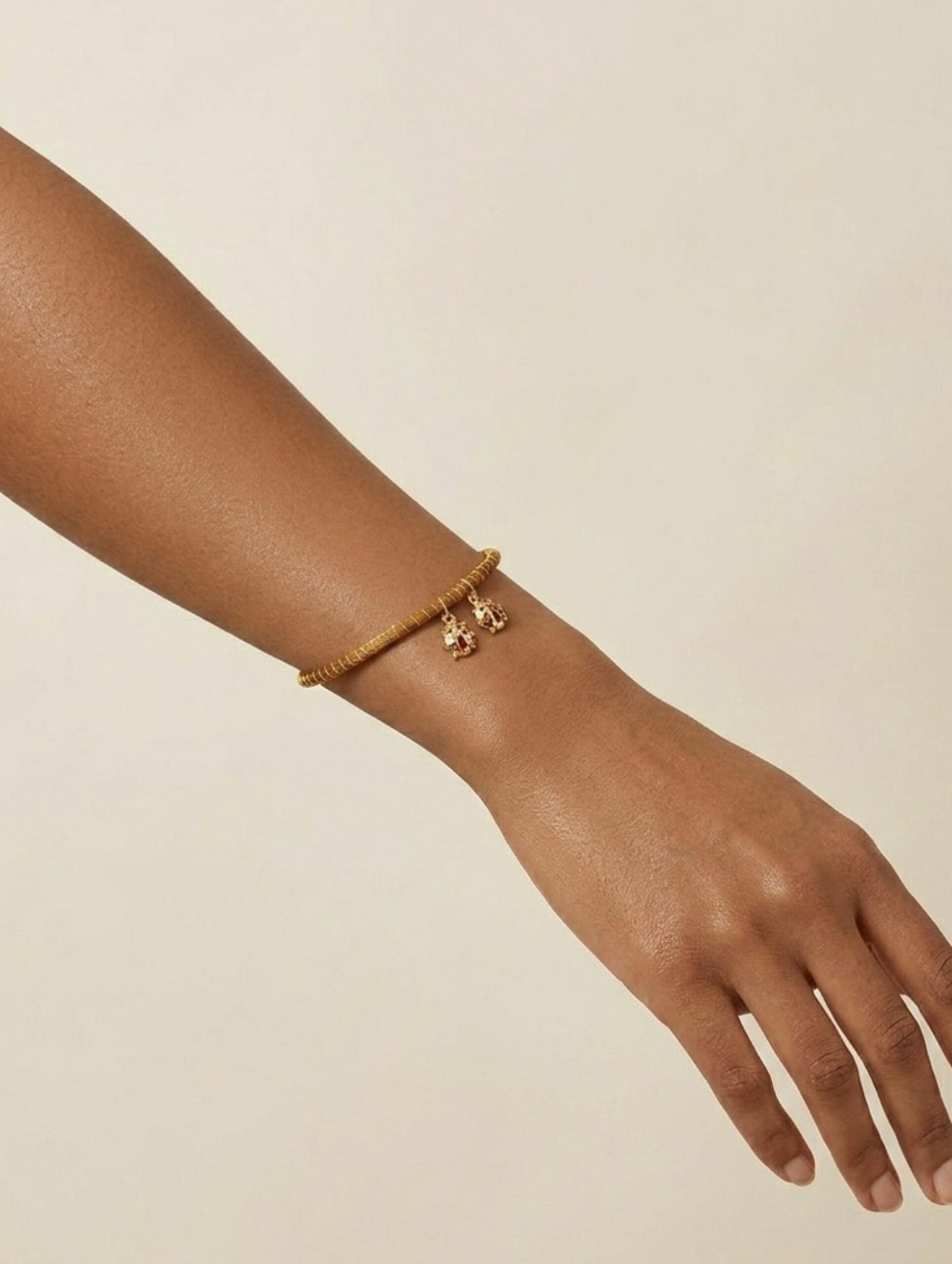 joyas artesanales y sostenibles - PULSERA Oro vegetal capim dourado