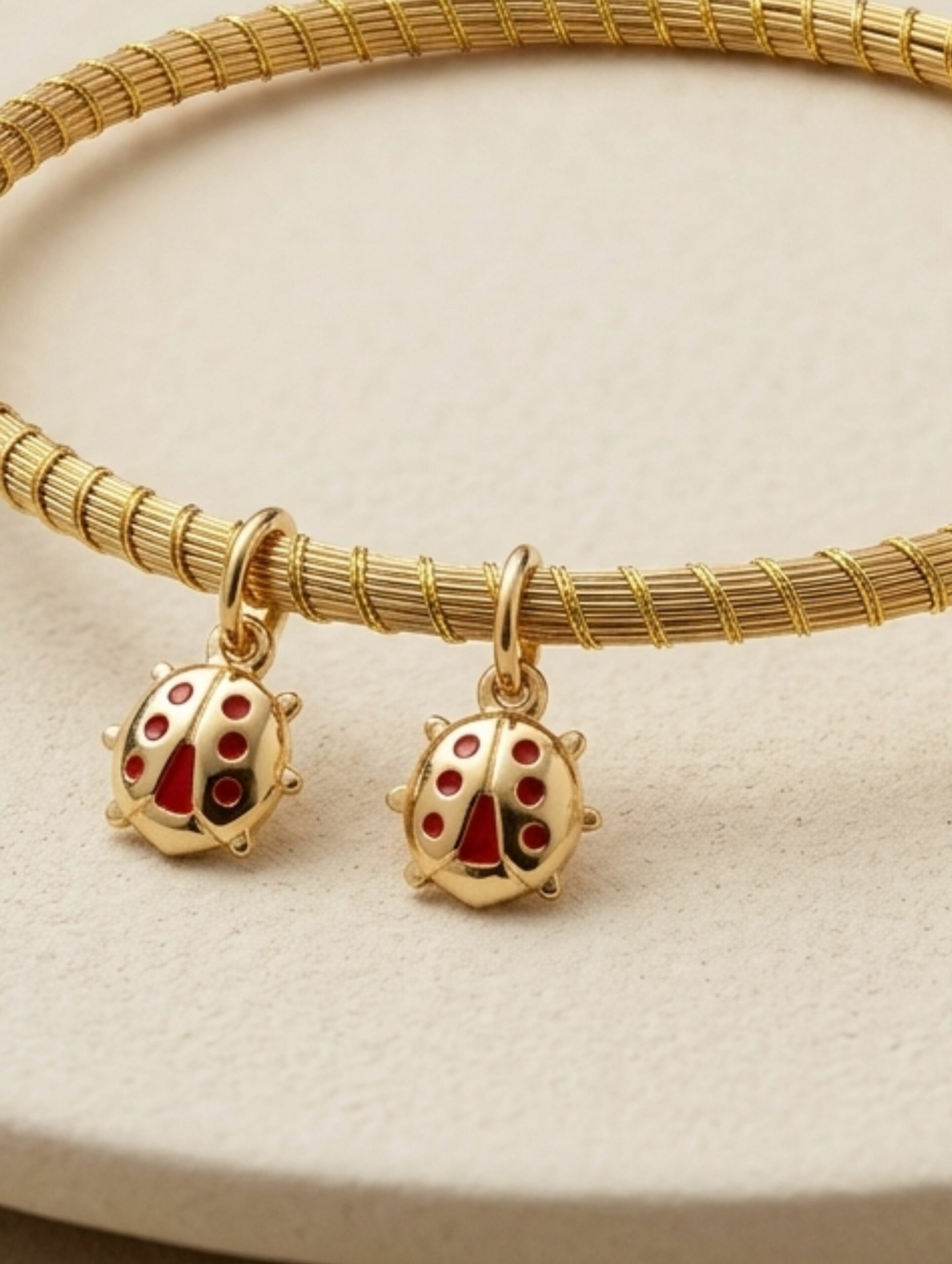 joyas artesanales y sostenibles - PULSERA Oro vegetal capim dourado