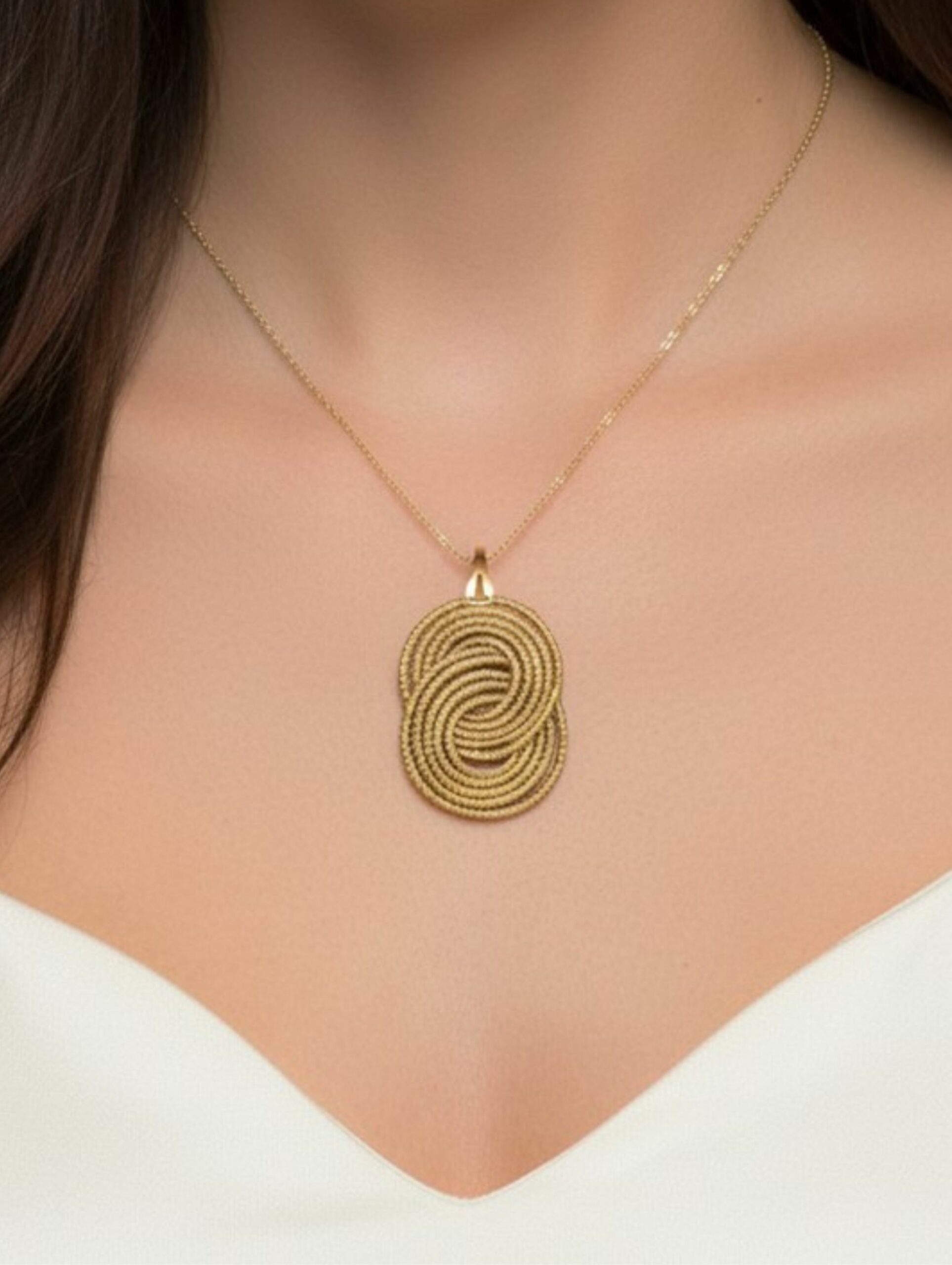 Colgante oro vegetal – PARIS – Biojoya Capim dourado – Joya sostenible natural hecha a mano – 4cmx2,8cm (LxAn) – SLOWECO