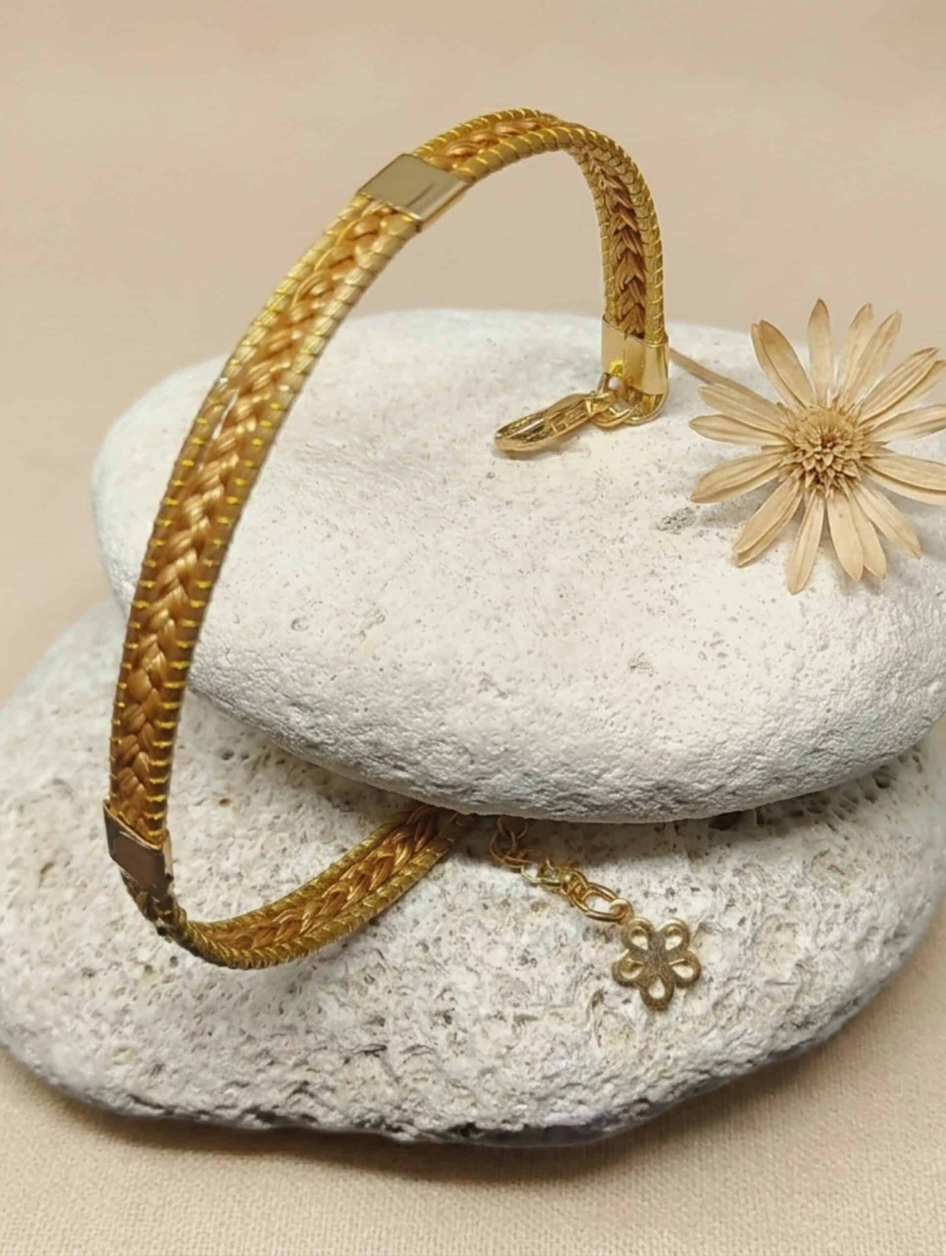 joyas artesanales y sostenibles - PULSERA Oro vegetal capim dourado