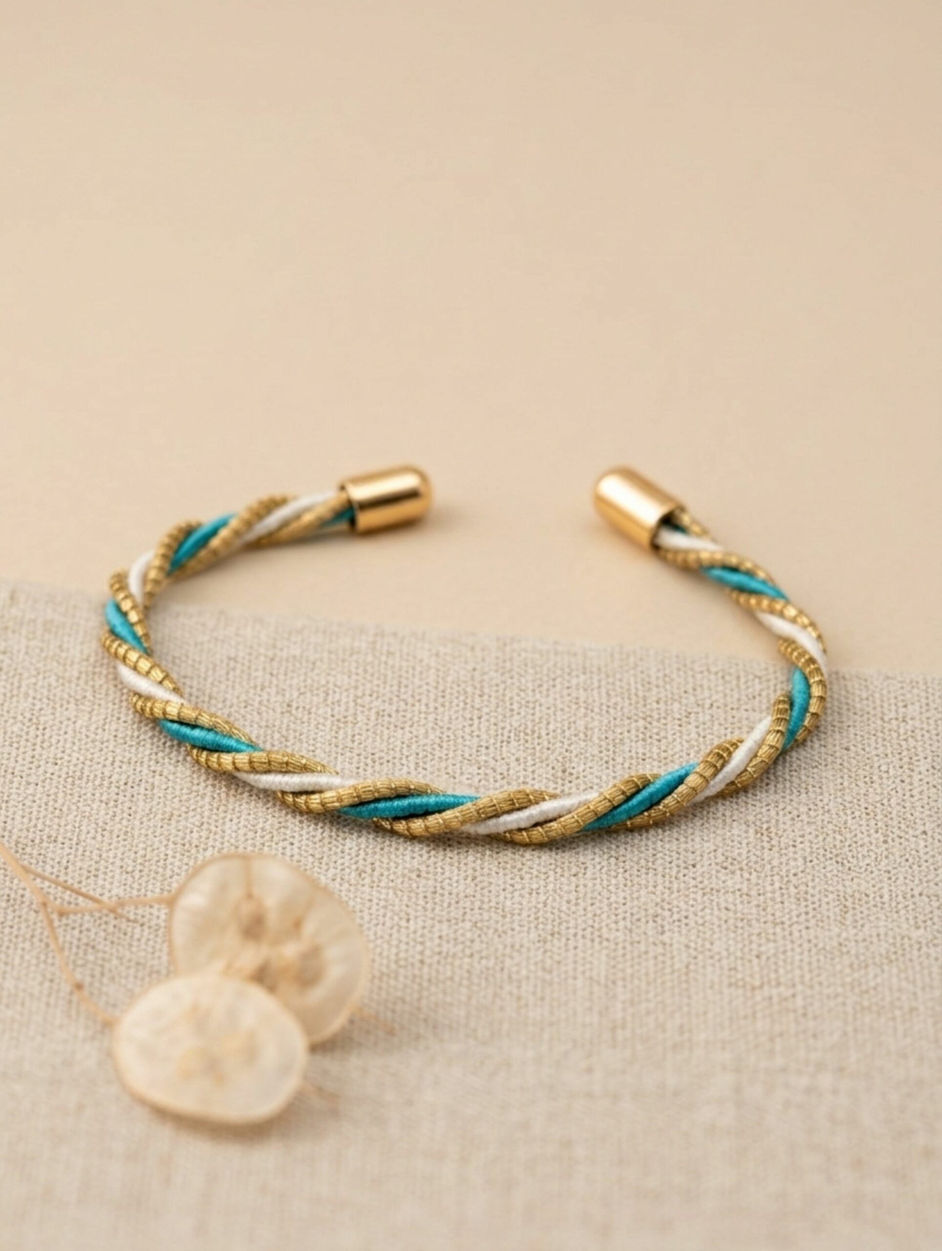 joyas artesanales y sostenibles - PULSERA Oro vegetal capim dourado