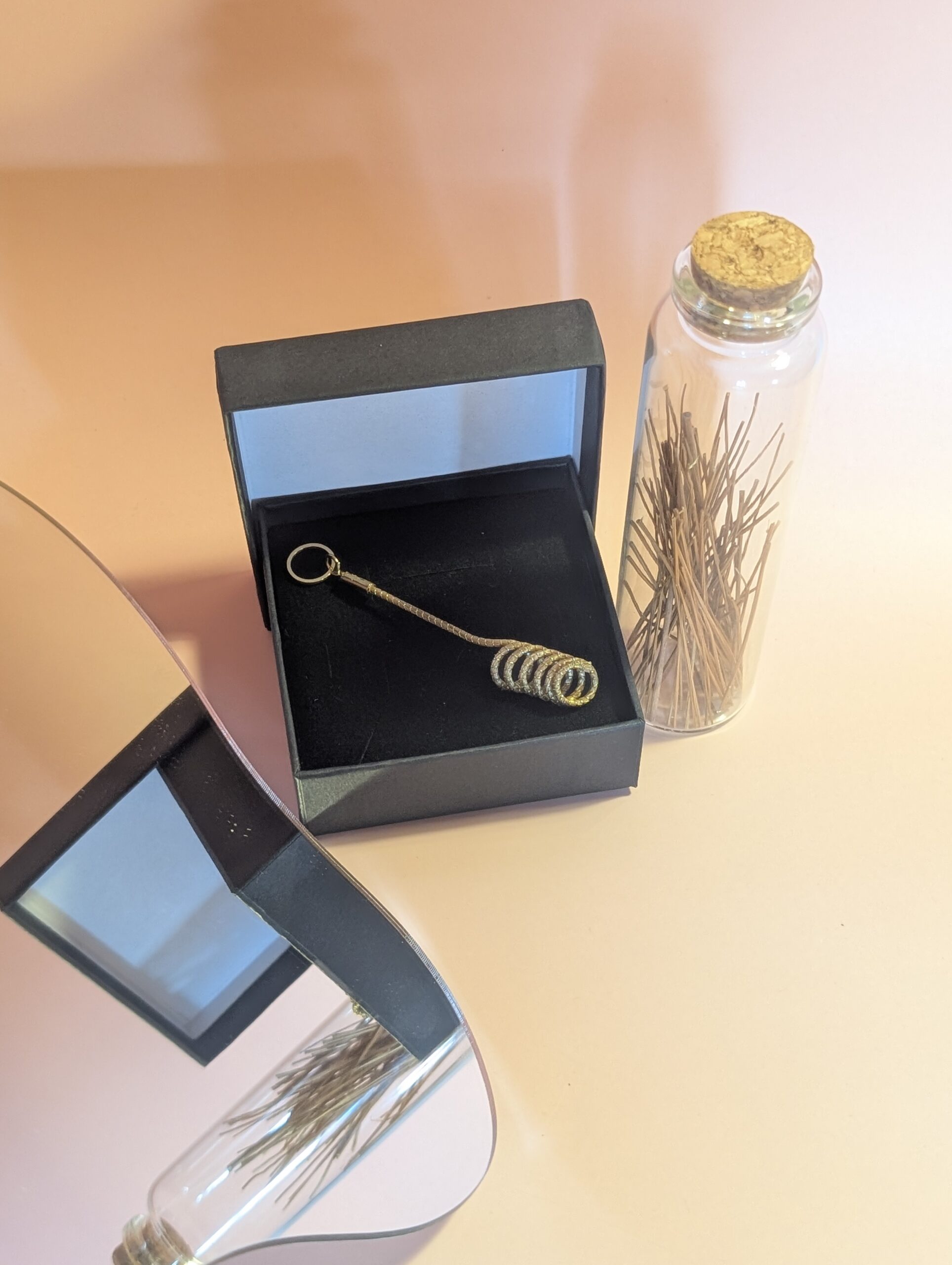 Capimix INSPIRACION- Charms Dije artesanal – Colgante Oro vegetal Capim dorado para pendientes, collar, adorno – 7x1cm SLOWECO – 1U.