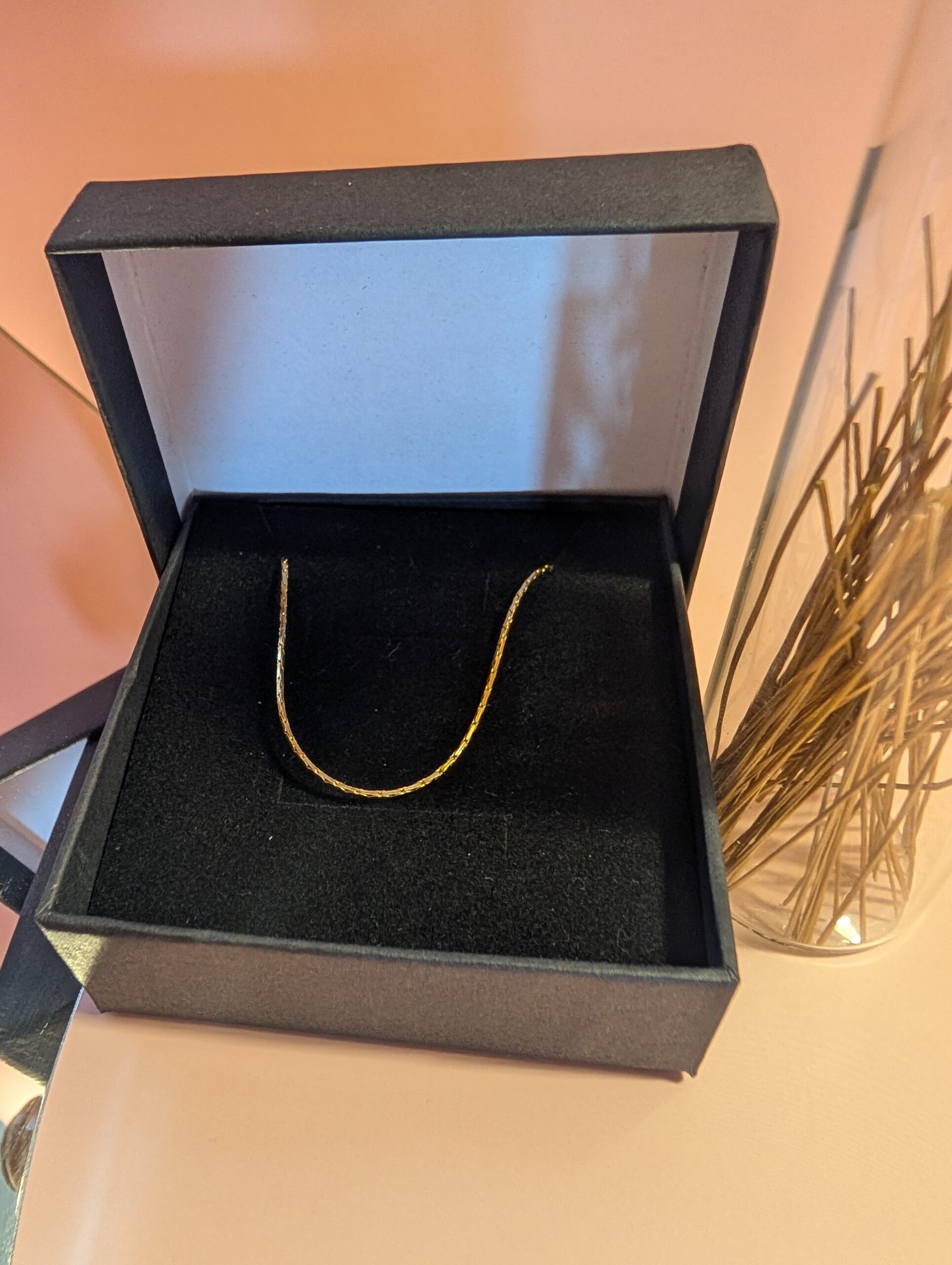 Collar gargantilla de malla Paloma 0,9mm – Acero inoxidable dorado 316L Hipoalergénicos – Base para tus Capimix de oro vegetal – 48 cm – 1U.