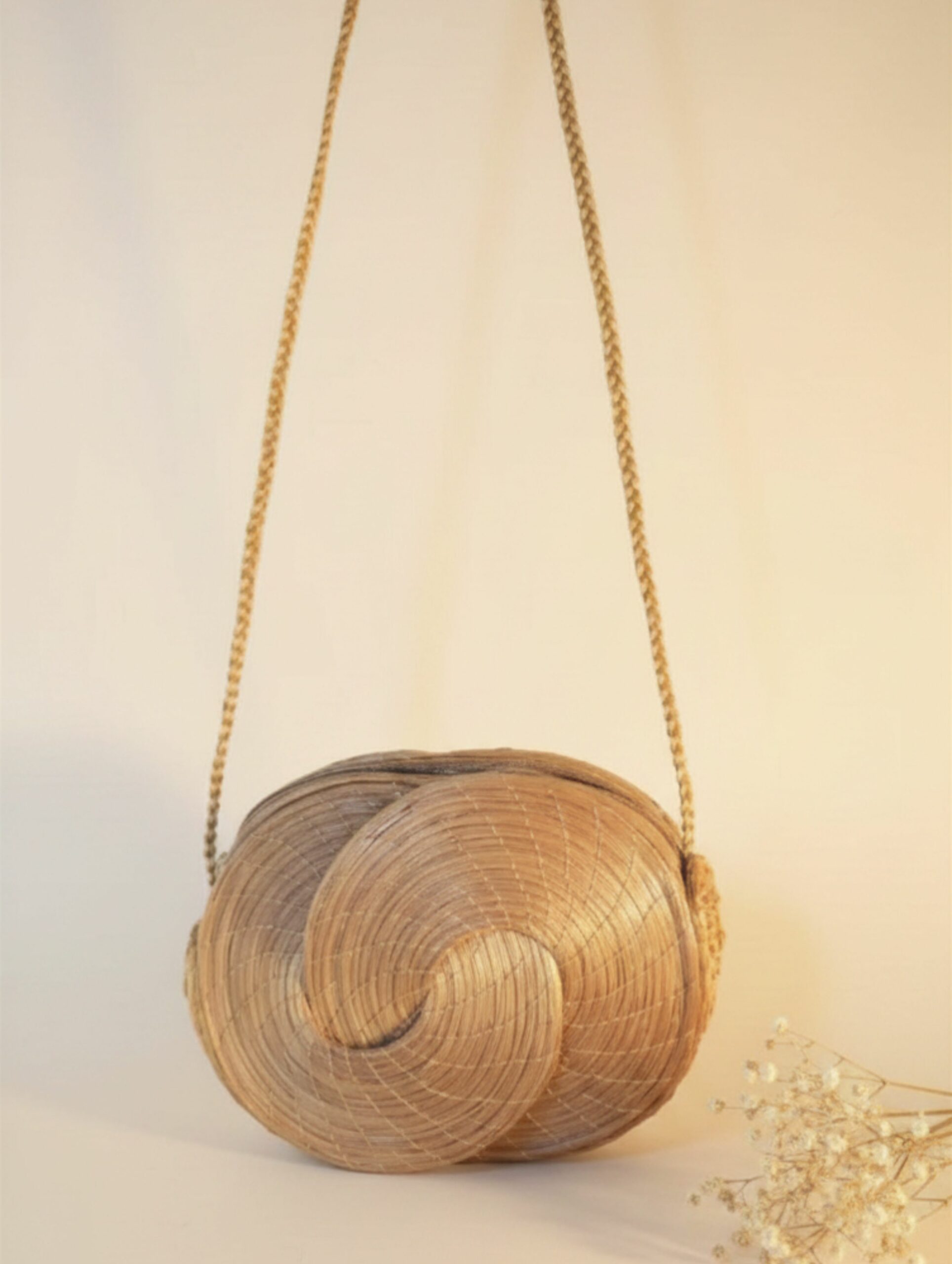 joyas artesanales y sostenibles - BOLSO Oro vegetal capim dourado