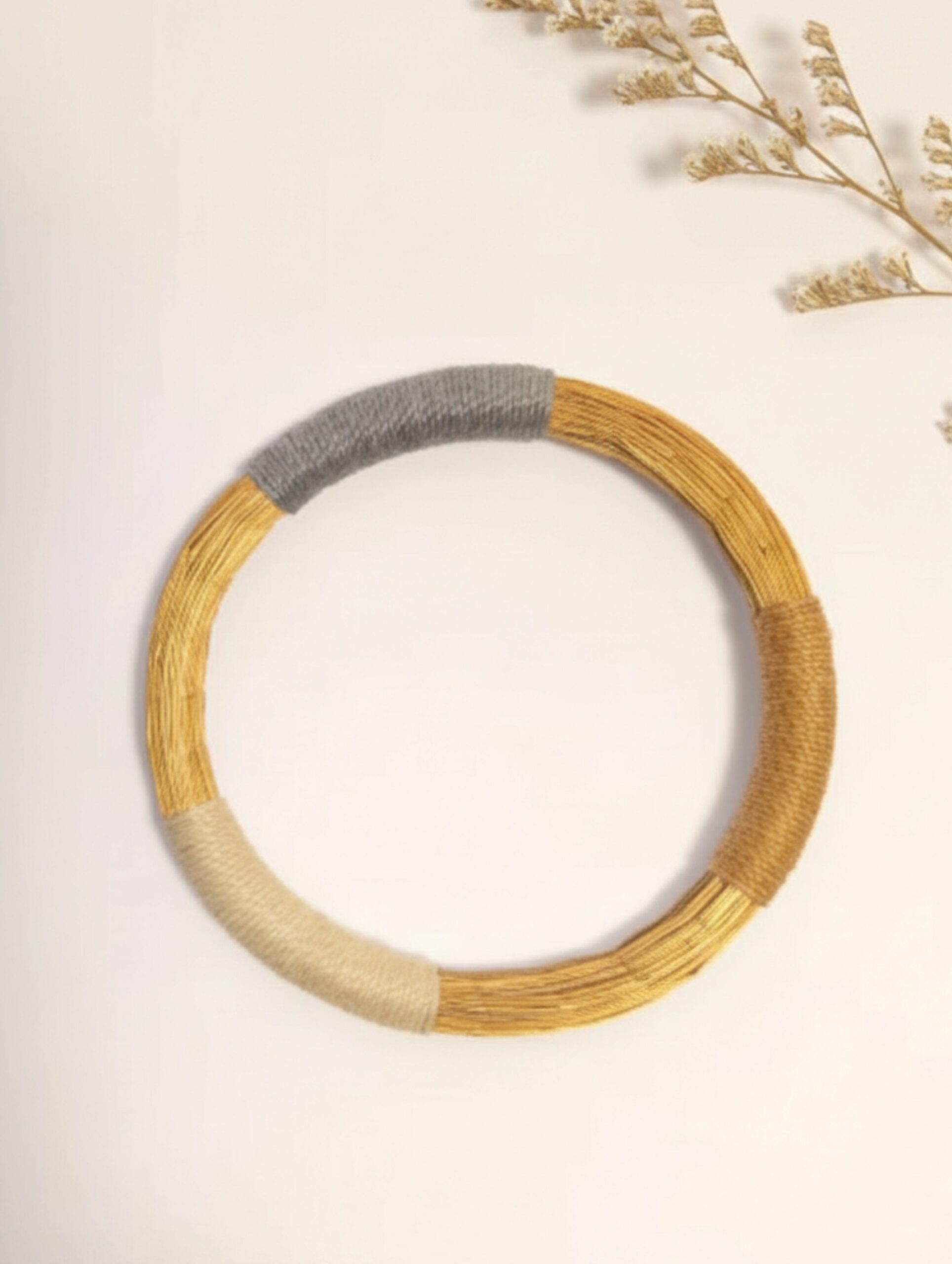 joyas artesanales y sostenibles - PULSERA Oro vegetal capim dourado