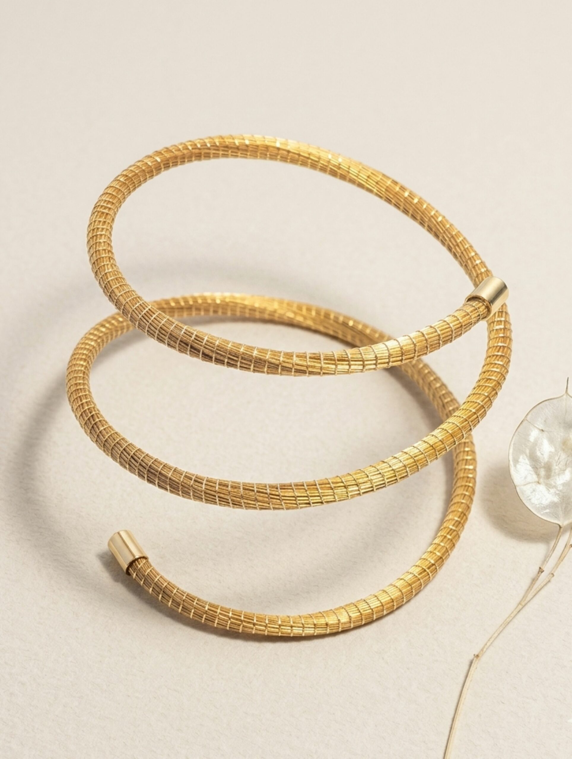 joyas artesanales y sostenibles - PULSERA Oro vegetal capim dourado