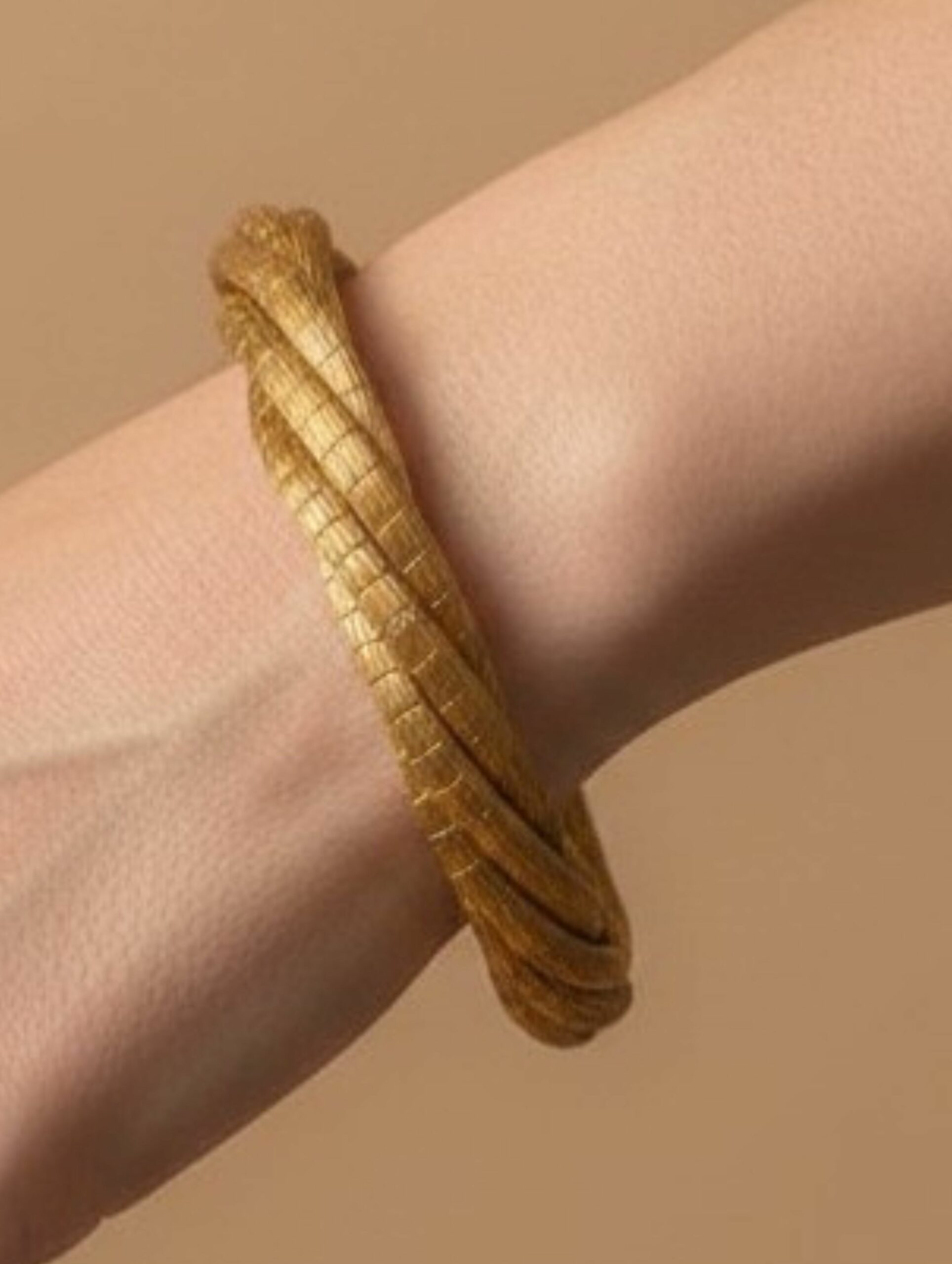 joyas artesanales y sostenibles - PULSERA Oro vegetal capim dourado
