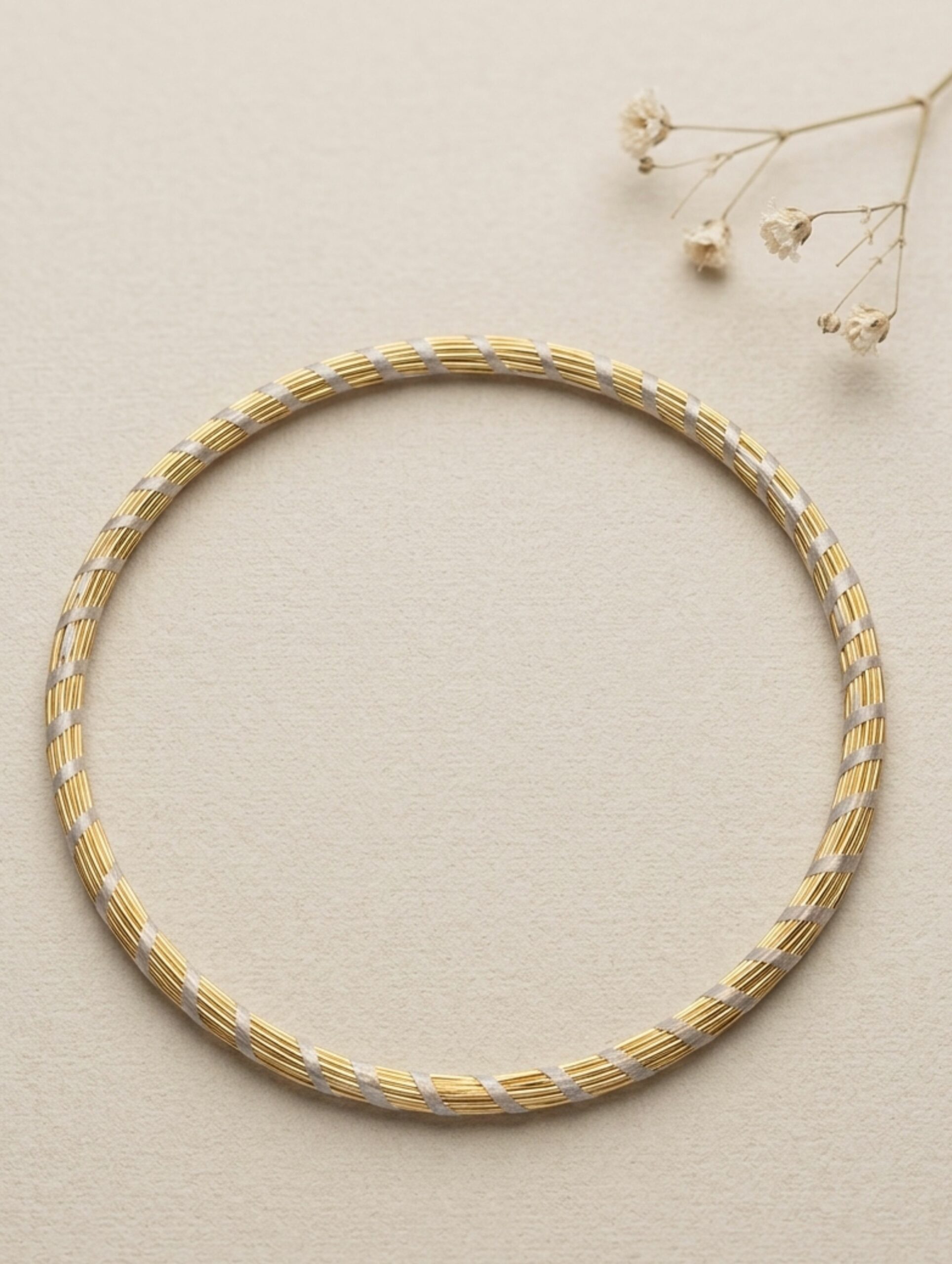 joyas artesanales y sostenibles - PULSERA Oro vegetal capim dourado