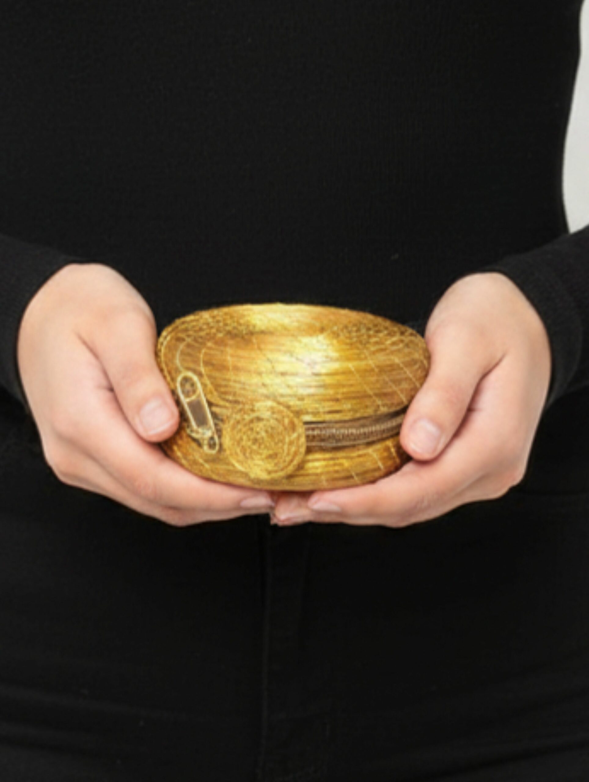 joyas artesanales y sostenibles - BOLSO Oro vegetal capim dourado