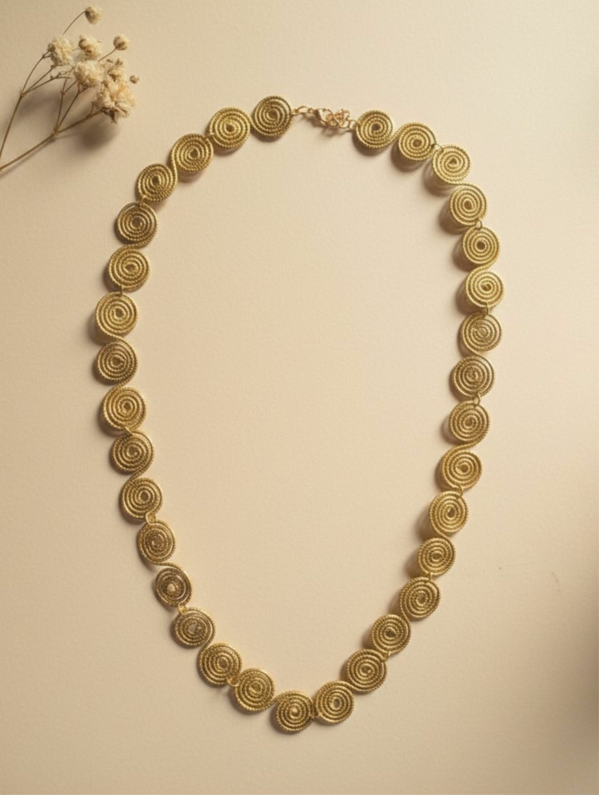 joyas artesanales y sostenibles - COLLAR Oro vegetal capim dourado