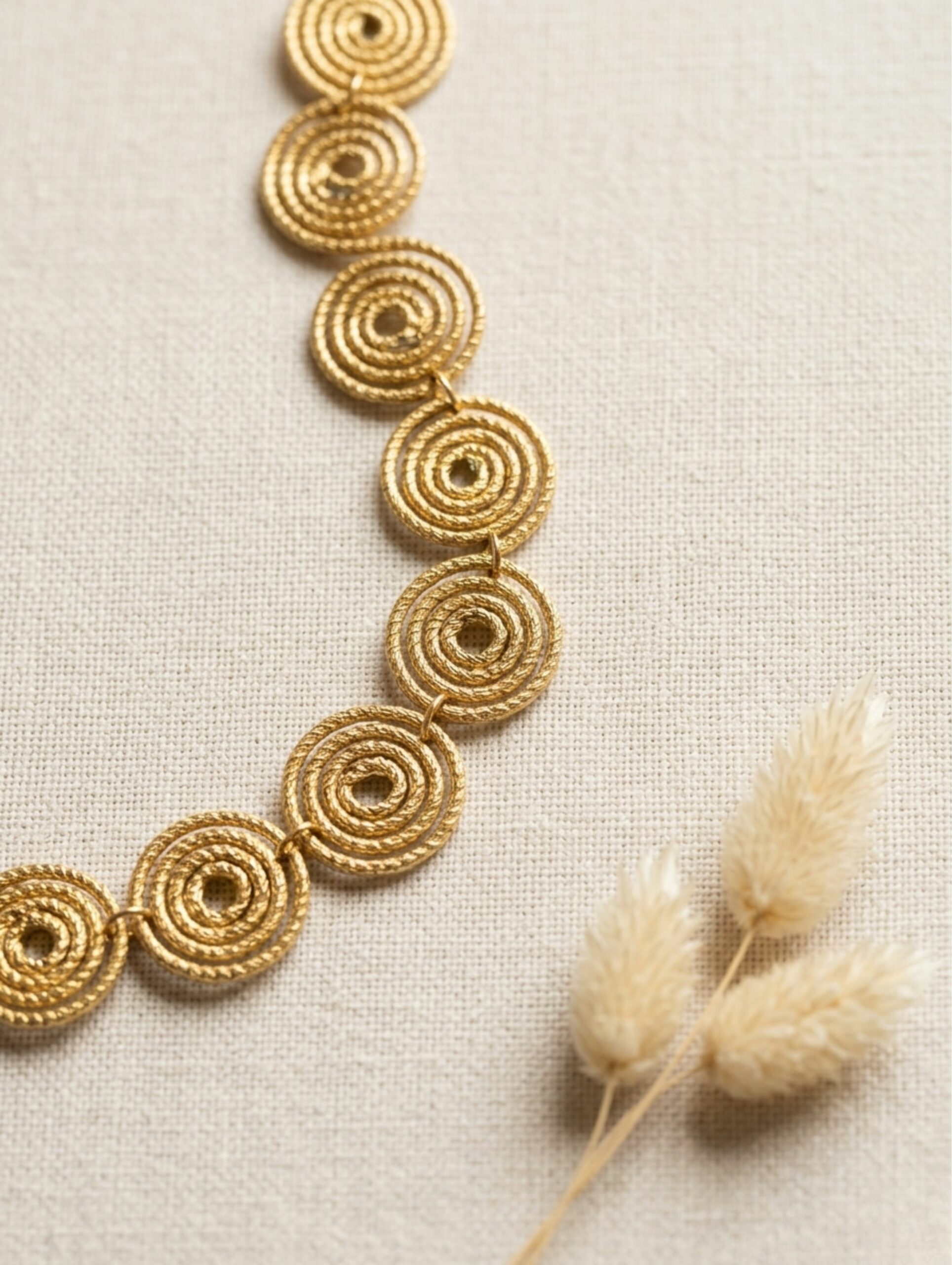 joyas artesanales y sostenibles - COLLAR Oro vegetal capim dourado