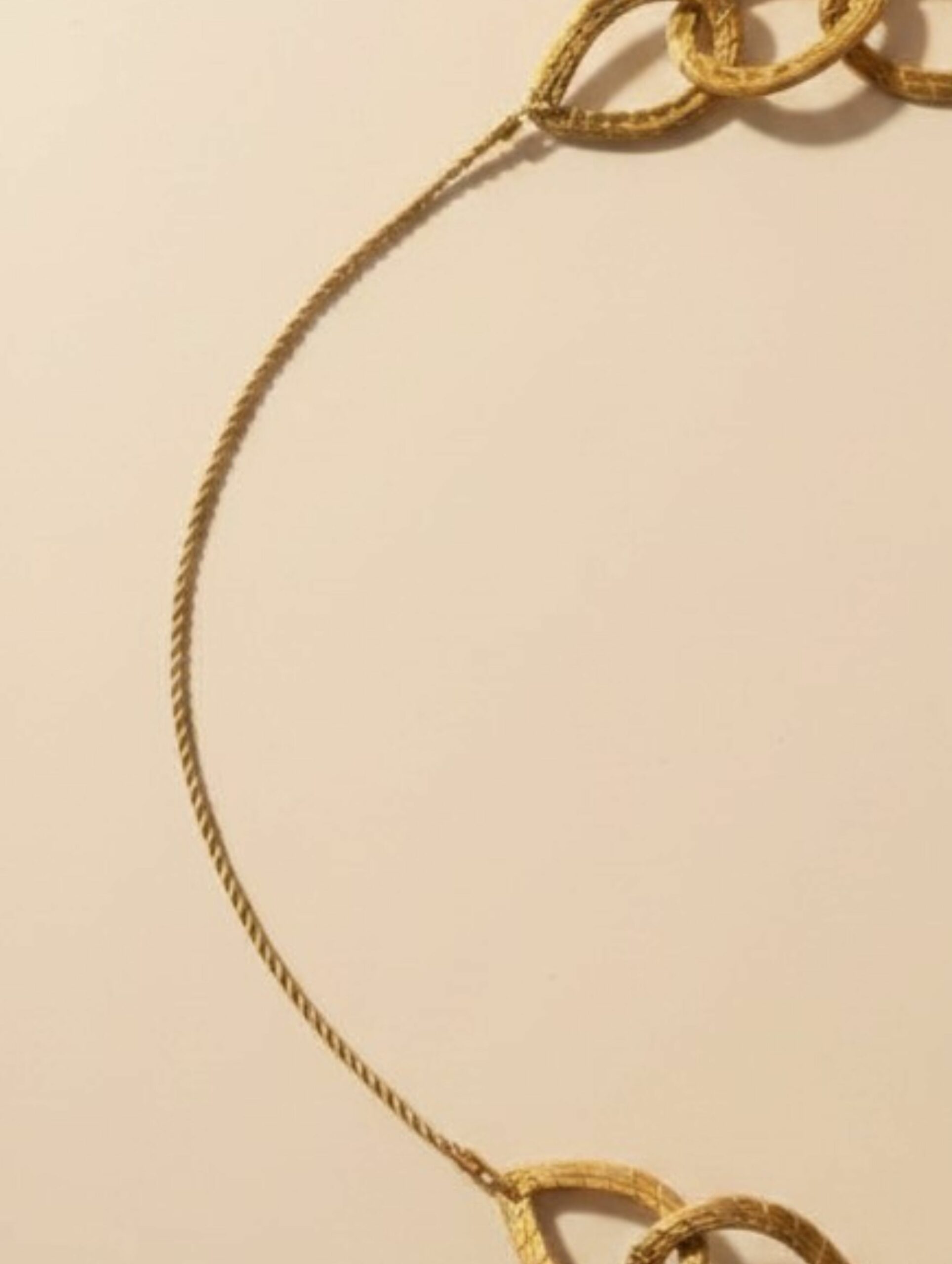 joyas artesanales y sostenibles - COLLAR Oro vegetal capim dourado