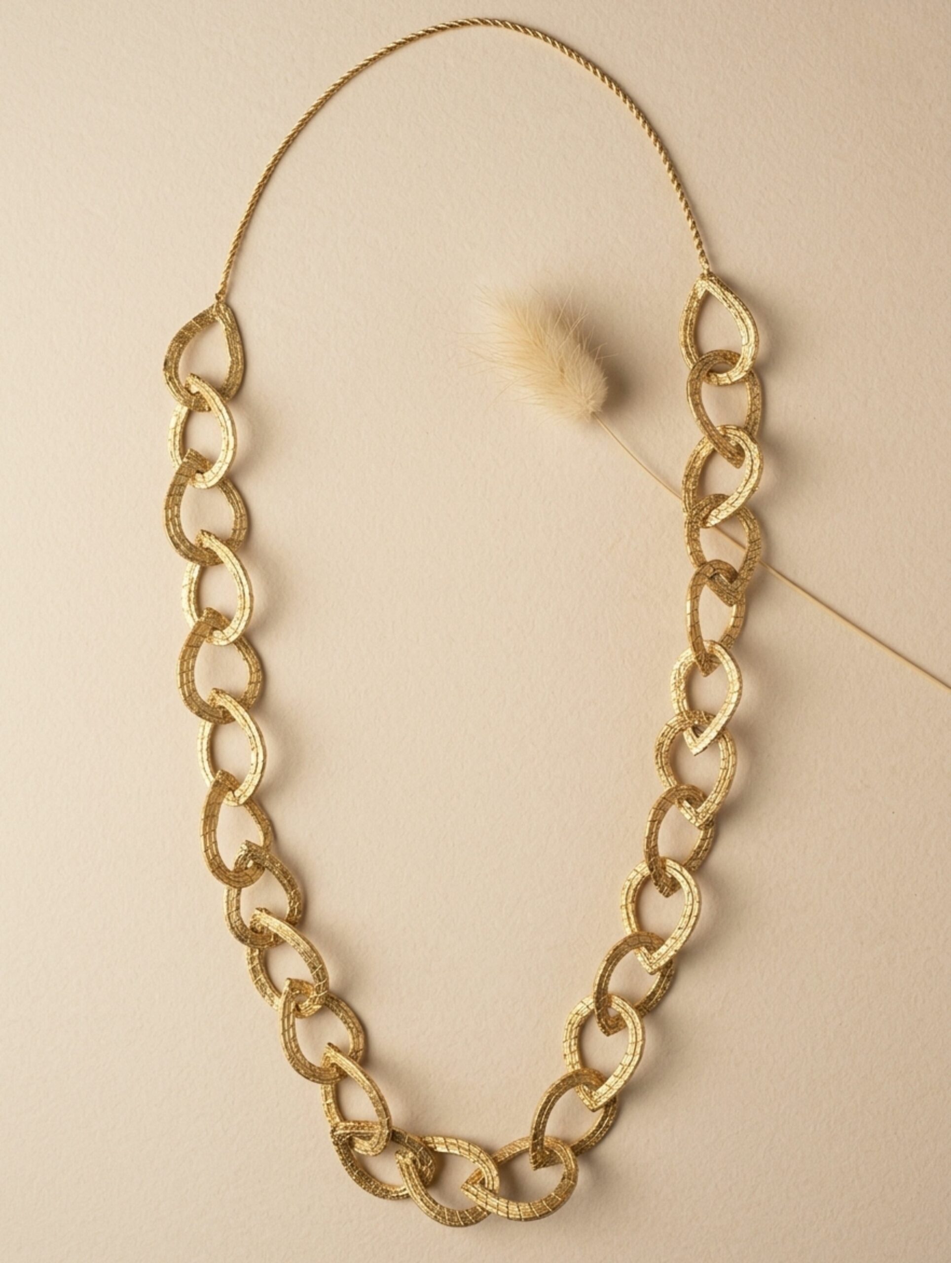 joyas artesanales y sostenibles - COLLAR Oro vegetal capim dourado