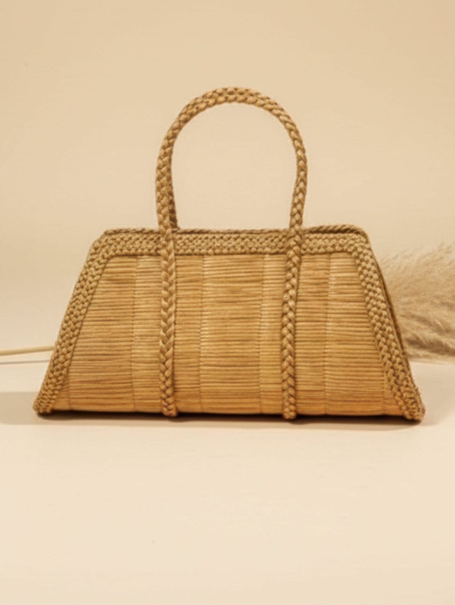 joyas artesanales y sostenibles - BOLSO Oro vegetal capim dourado