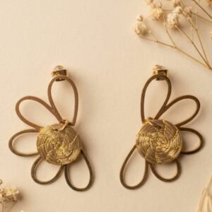 Pendientes flor MADEIRA de Capim Dourado | Flor de Oro Vegetal | Sloweco