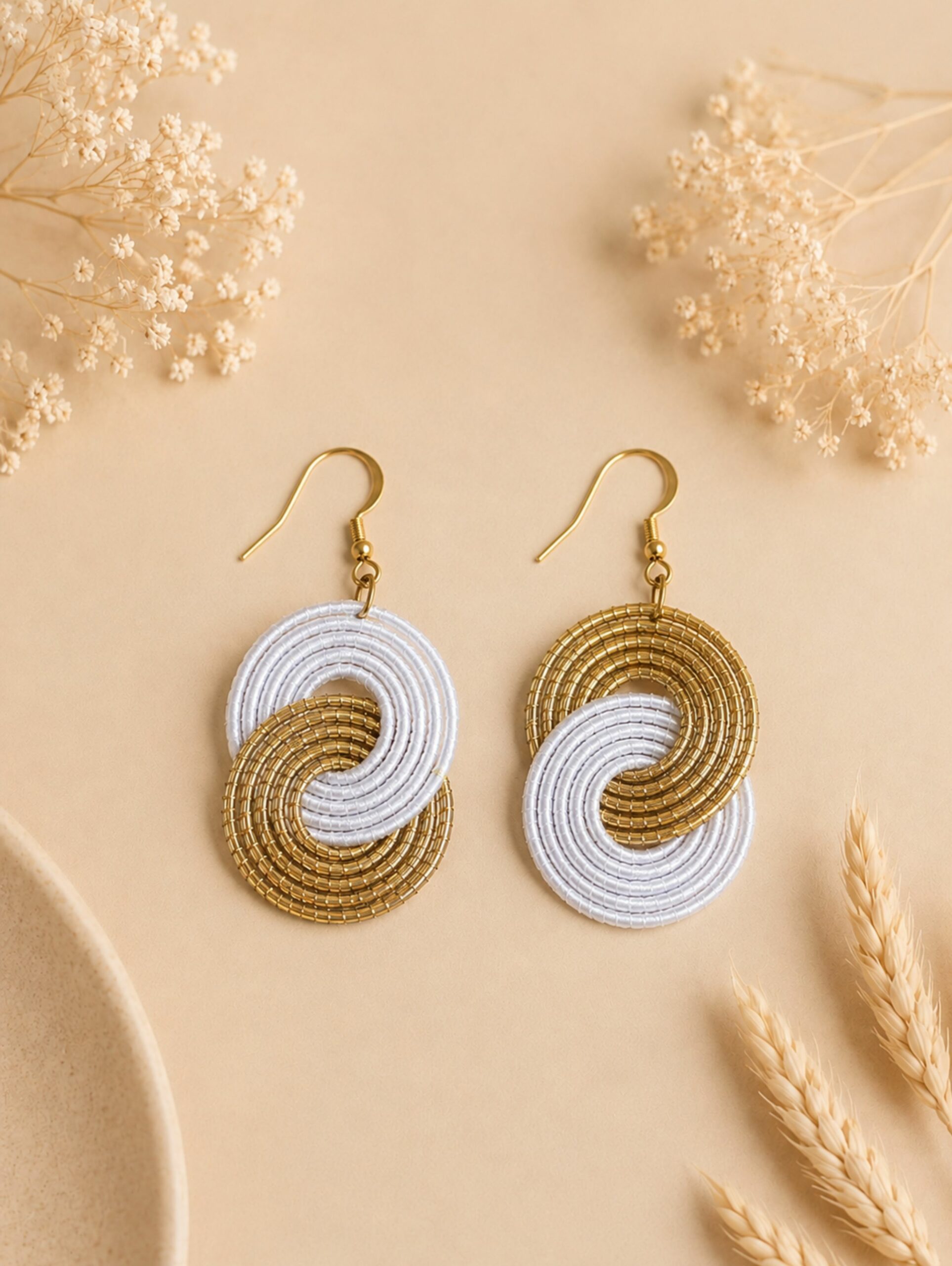 pendientes artesanales y sostenibles capim dourado oro vegetal Paris color