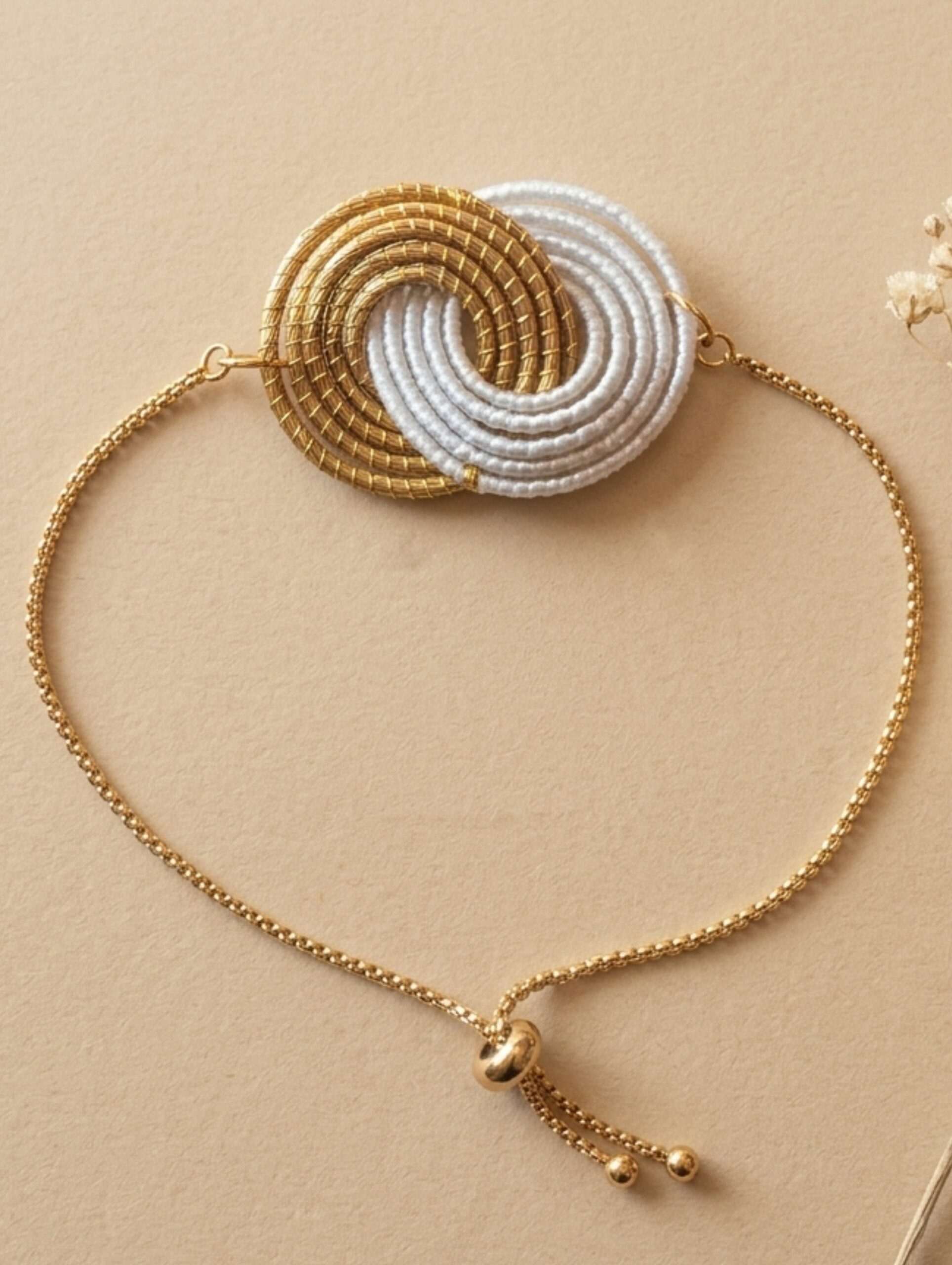 Pulsera de oro vegetal PARIS COLOR – Biojoya Capim Dourado – Ajustable – SLOWECO