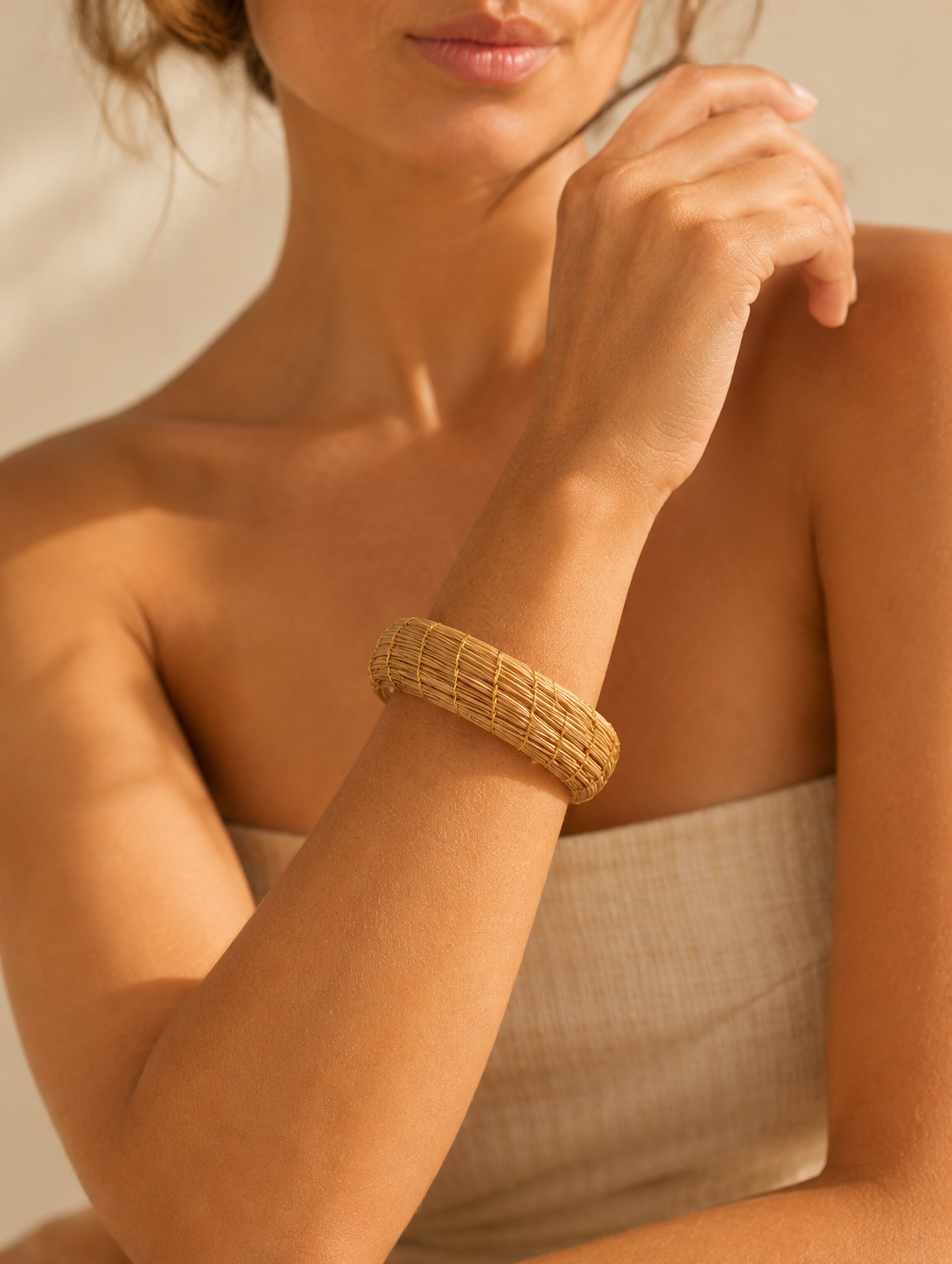 brazalete oro vegetal capim dourado safari